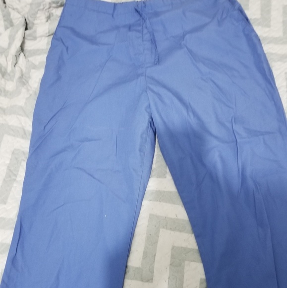 Scrub set - Picture 1 of 3